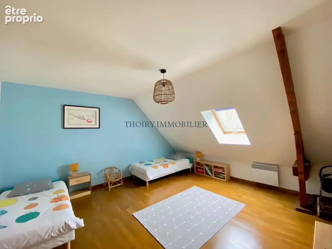 Thoiry 2 minutes. Belle maison familiale de 7 pièces. 1914 m2 de terrain. - photo 18