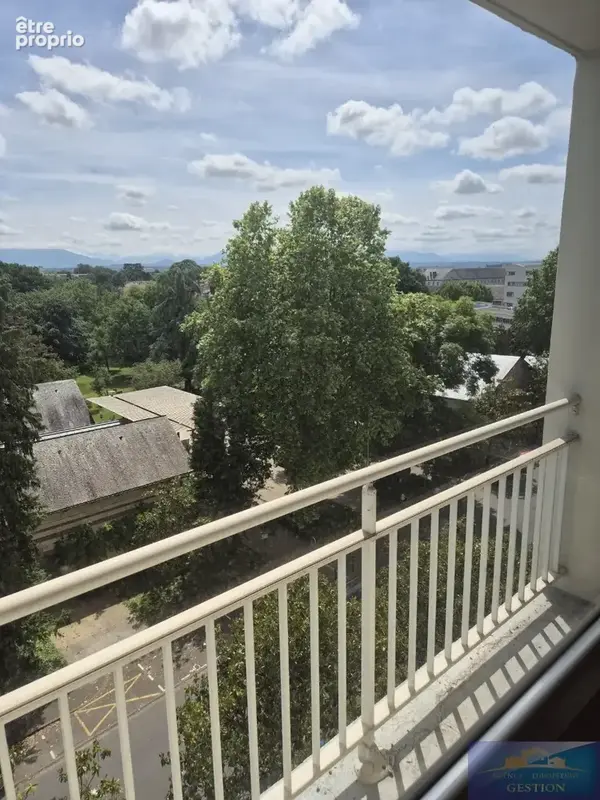Appartement t3 / garage privatif / plein coeur de la ville - photo 2