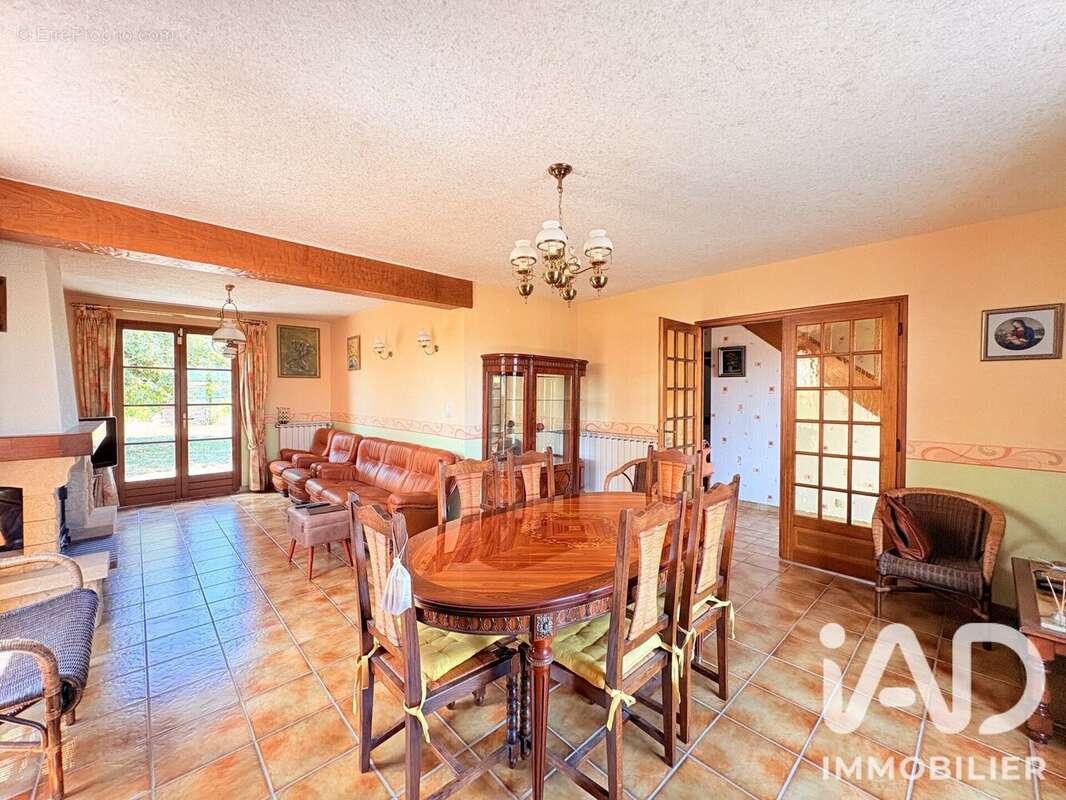 Maison 127 m² à Aurillac  - photo 6