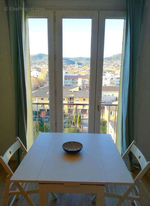 Appartement À Vendre - photo 2