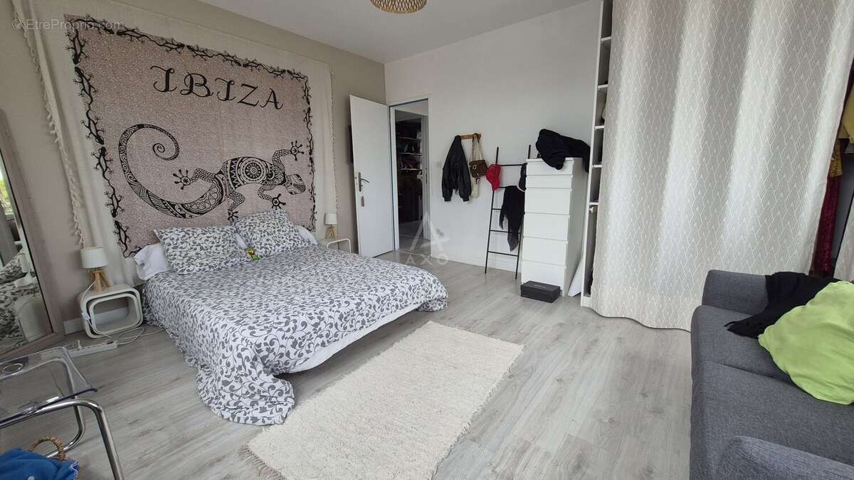 Maison familiale R+1 de 160 m²  4 chambres  Jardin avec espace BBQ et abri - photo 7