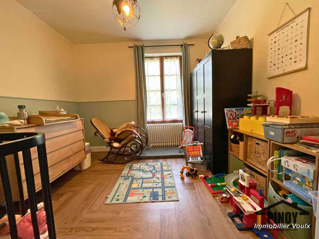 Maison ancienne de plain pied avec potentiel et jardin à Blennes - photo 10