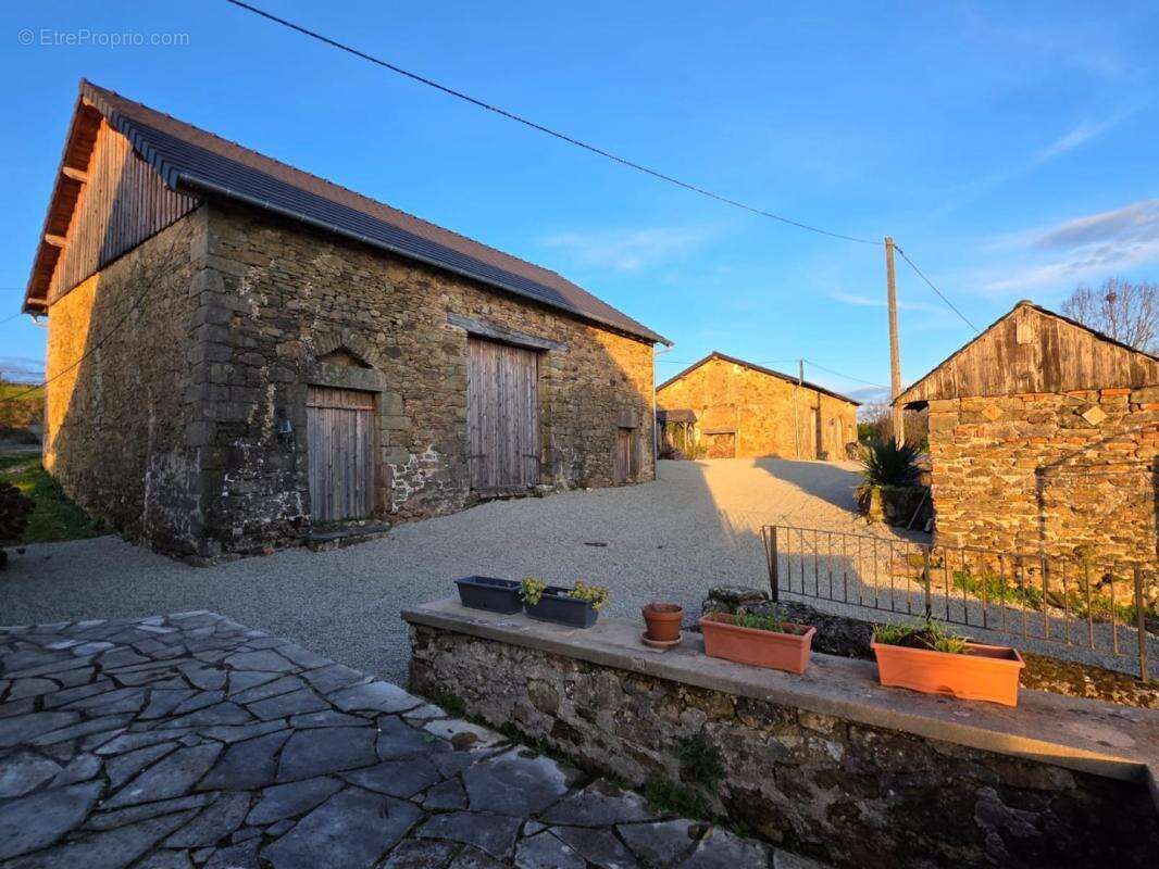 Maison à LASCAUX