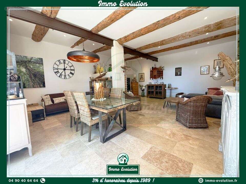 Maison 6 pièces 210 m² à vendre à Camaret-Sur-Aigues (84850) - photo 3