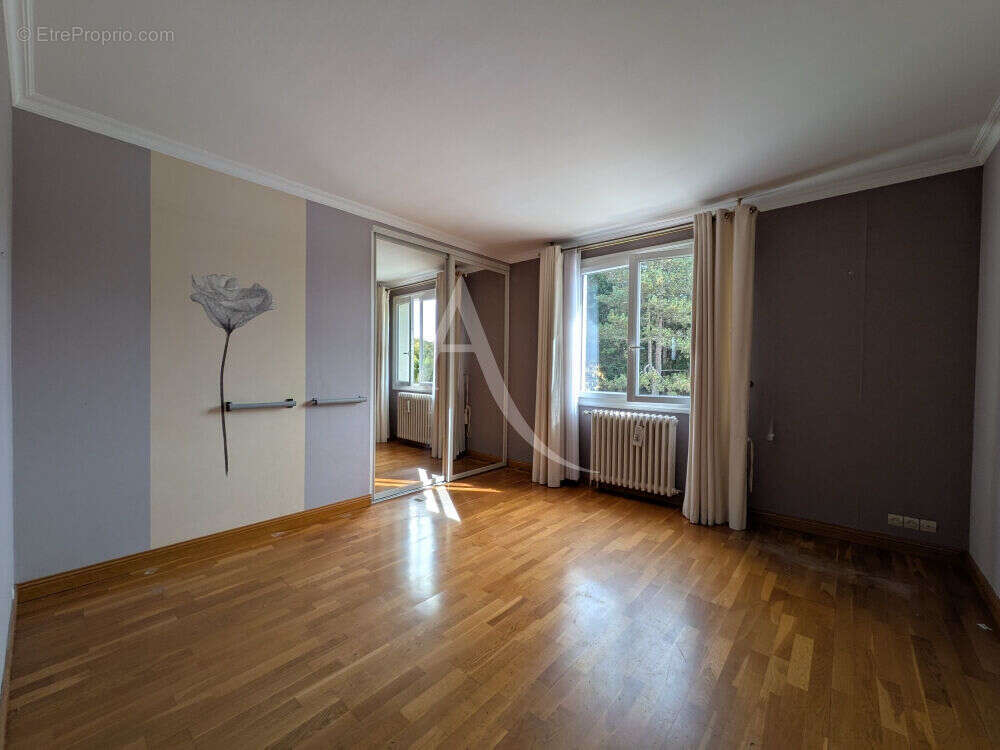 Maison à CHOUZY-SUR-CISSE