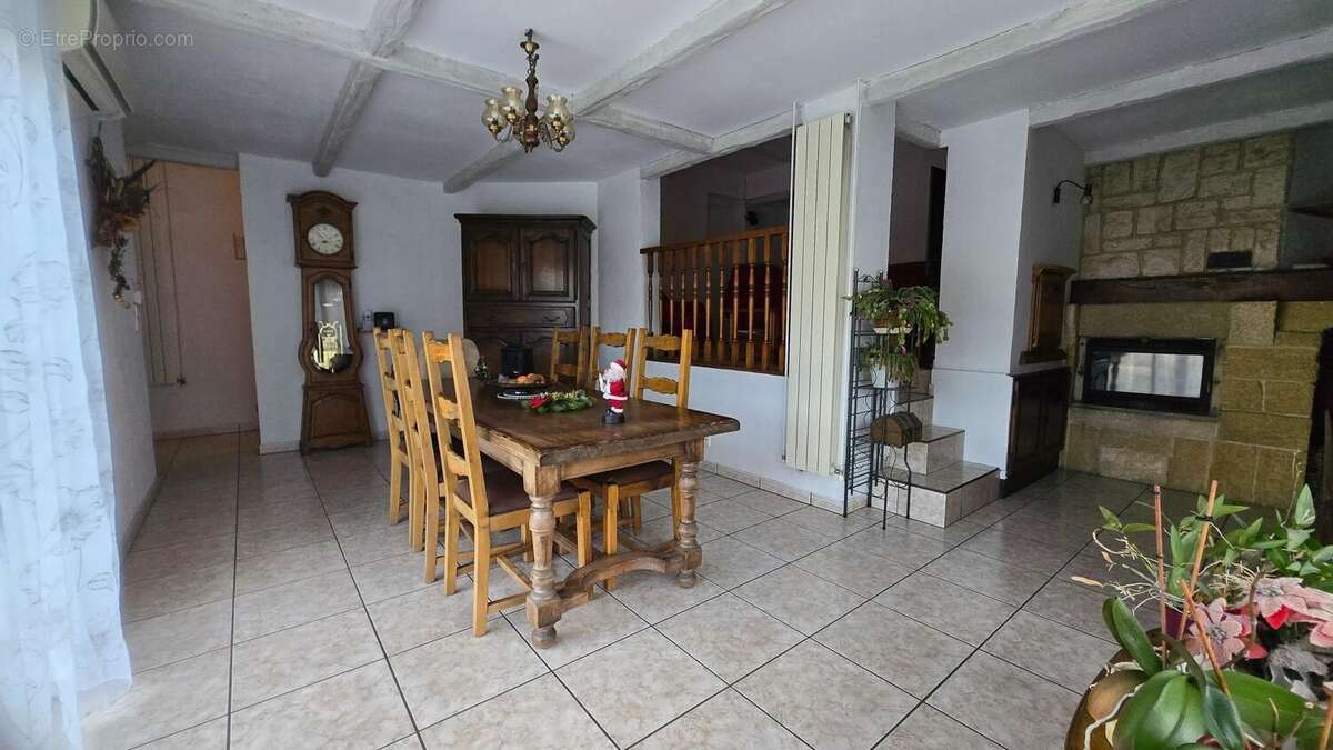 Photo 8 - Maison à UCHAUX
