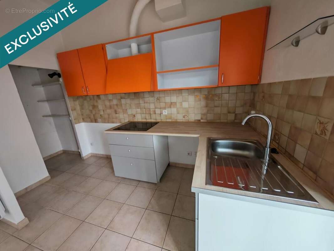 Photo 3 - Appartement à CHATEAU-ARNOUX-SAINT-AUBAN