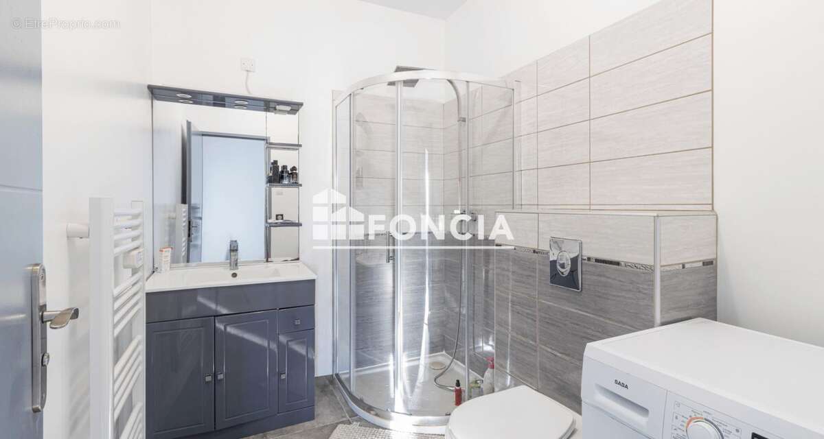 Appartement à PORT-DE-BOUC