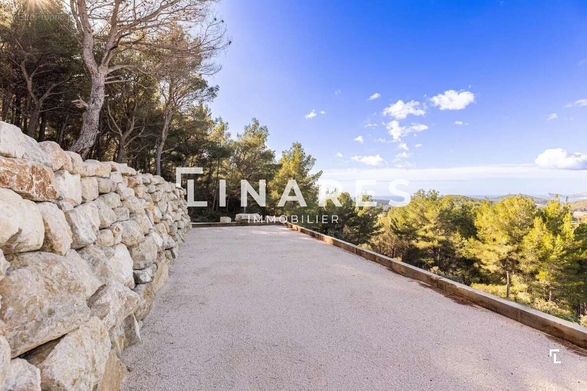 Maison à LA CADIERE-D'AZUR