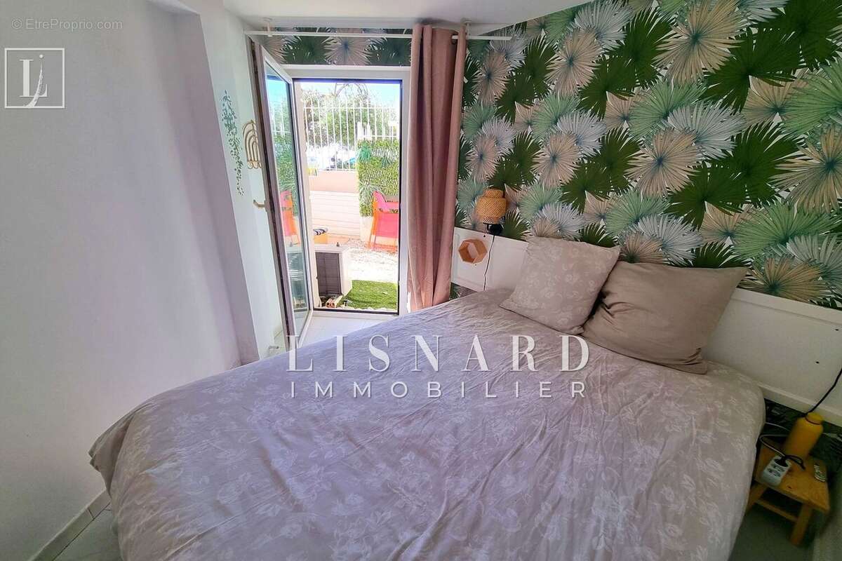 Appartement à VALLAURIS