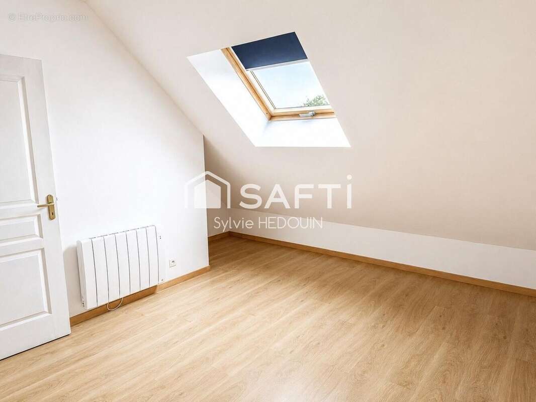 Maison 81 m² à Saint-Calais-Du-Desert  - photo 7
