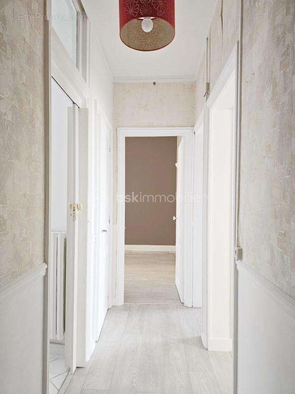 ROSNY CENTRE -  Appartement  - 3P 51m² - charme de l'ancien - à 2 pas du RER E Rosny Sous Bois - photo 7