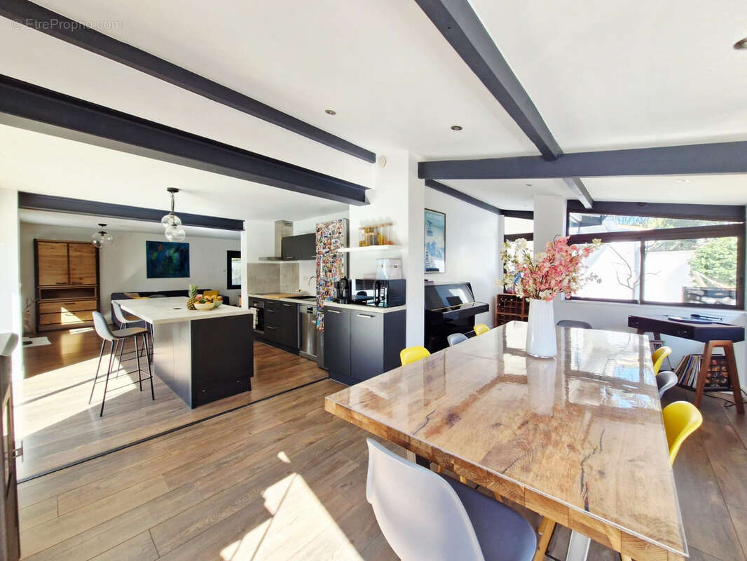 Maison à SUSSARGUES