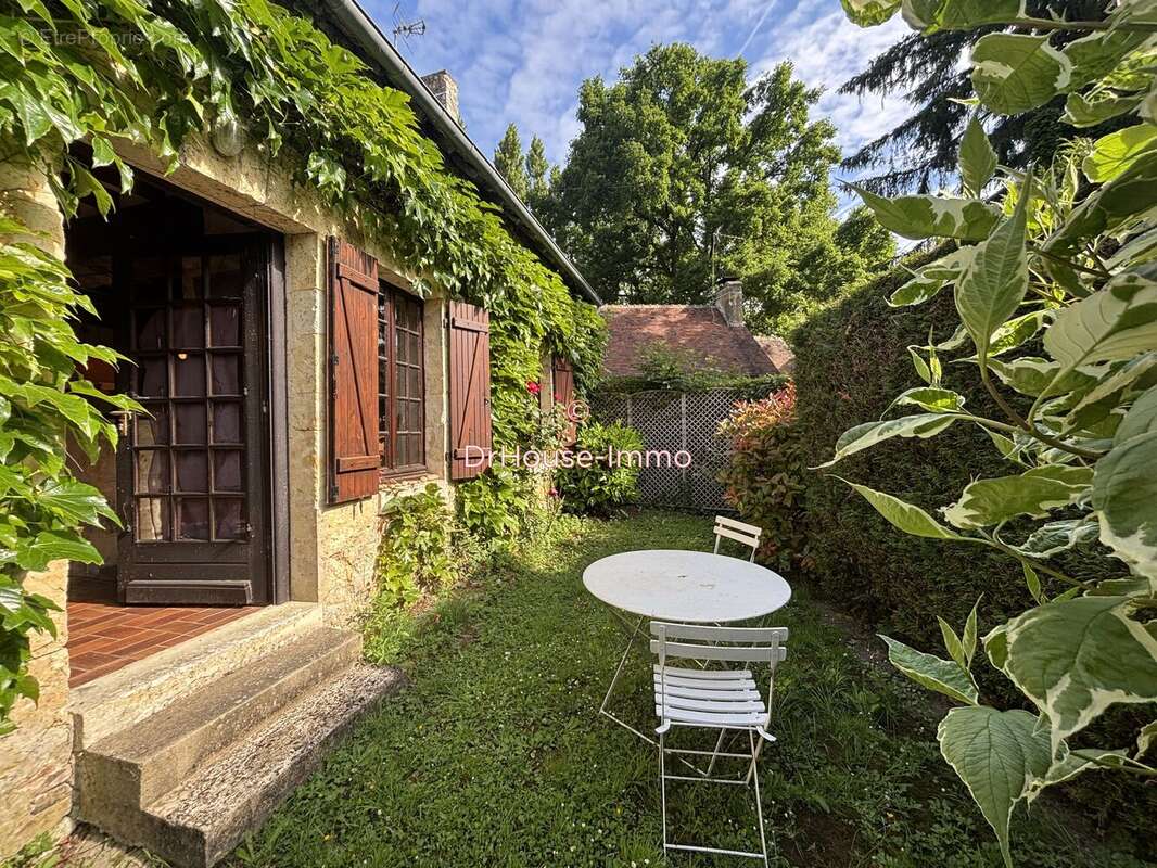 Maison 150 m² à La Chapelle-Souef  - photo 40