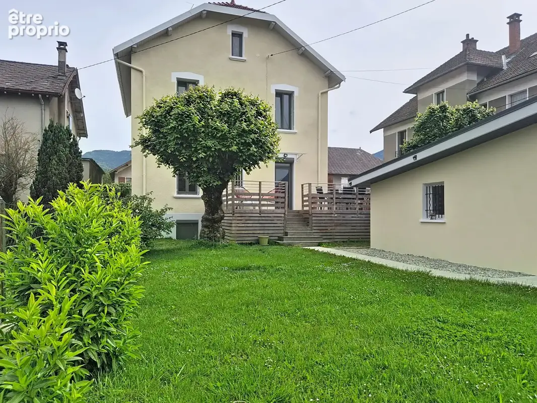 Coup de Coeur aux Echelles ! Maison bourgeoise rénovée en Savoie à 23kms de Voiron et de Chambéry - photo 2