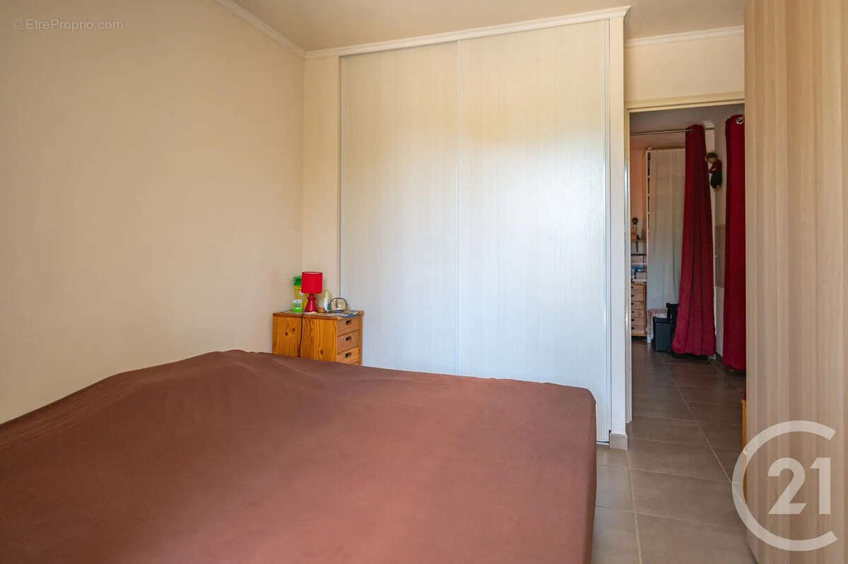 Appartement 50 m² à Cavalaire-Sur-Mer  - photo 9