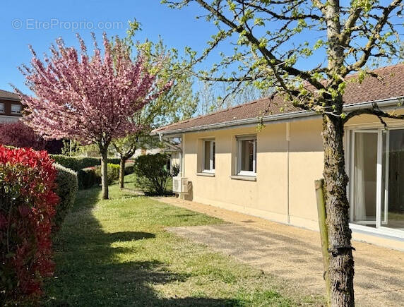 Maison à MONTBONNOT-SAINT-MARTIN