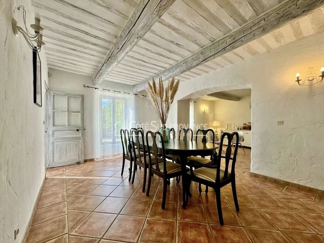 Maison à MAZAN