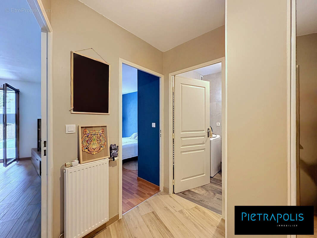 Appartement à NEUVILLE-SUR-SAONE