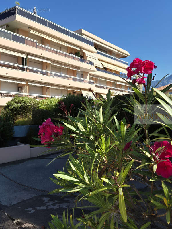Appartement à ROQUEBRUNE-CAP-MARTIN