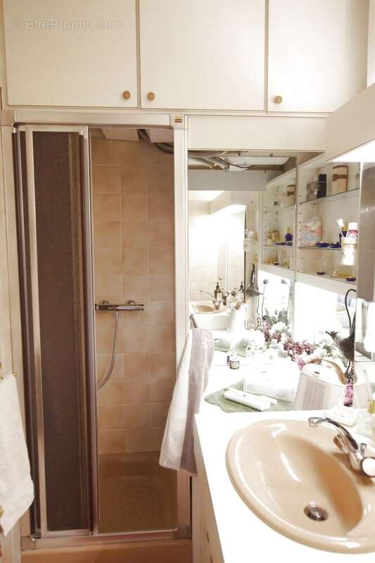 Appartement à FRESNES