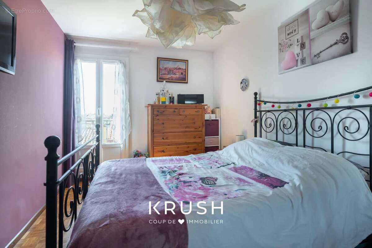 Appartement à MARSEILLE-2E
