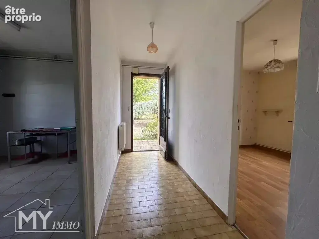 Charmante maison familiale aux beaux volumes, dans un environnement privilégié entre calme et commodités - photo 30