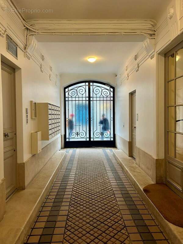 Photo 8 - Appartement à PARIS-15E