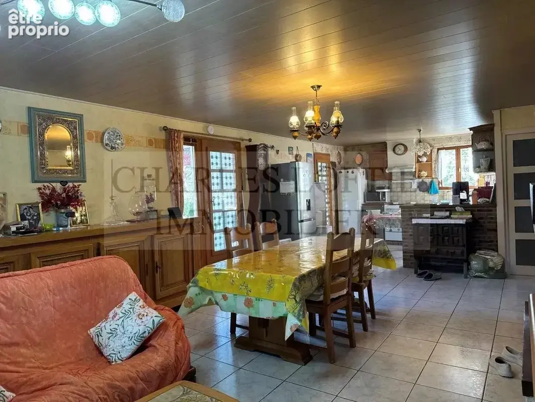 Maison et garage sur terrain de 4550 m² - photo 6