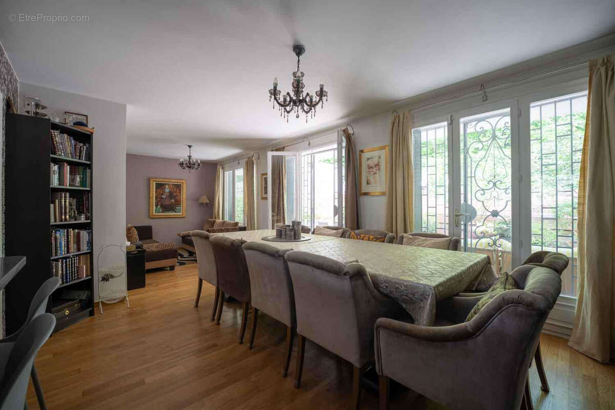 Maison Pantin 6 pièce(s) 175 m2 - photo 2