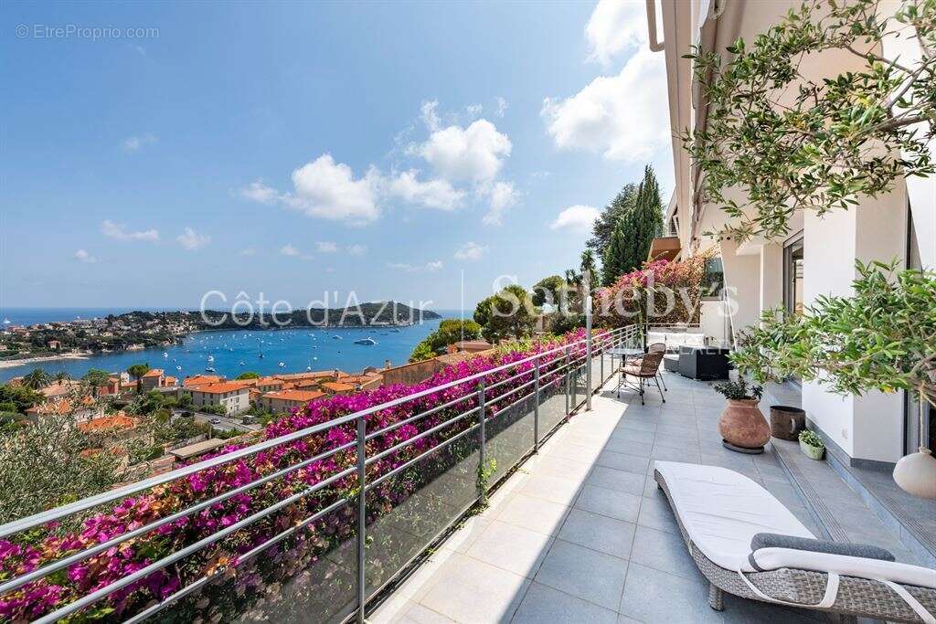 Élégant appartement avec terrasse et vue mer panoramique - photo 15