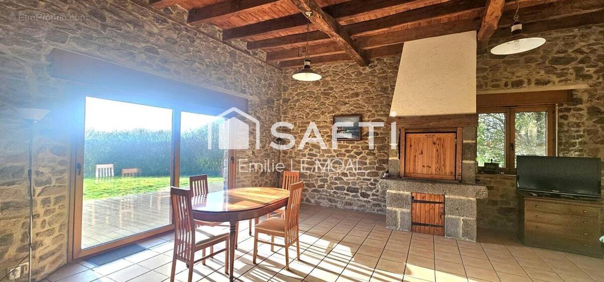 Photo 1 - Maison à TINTENIAC