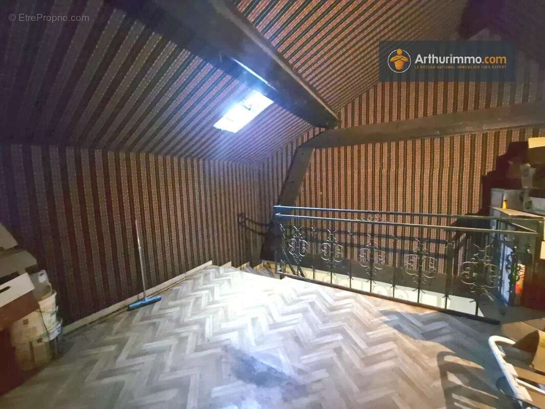 Maison à LA BASTIDE-SUR-L&#039;HERS