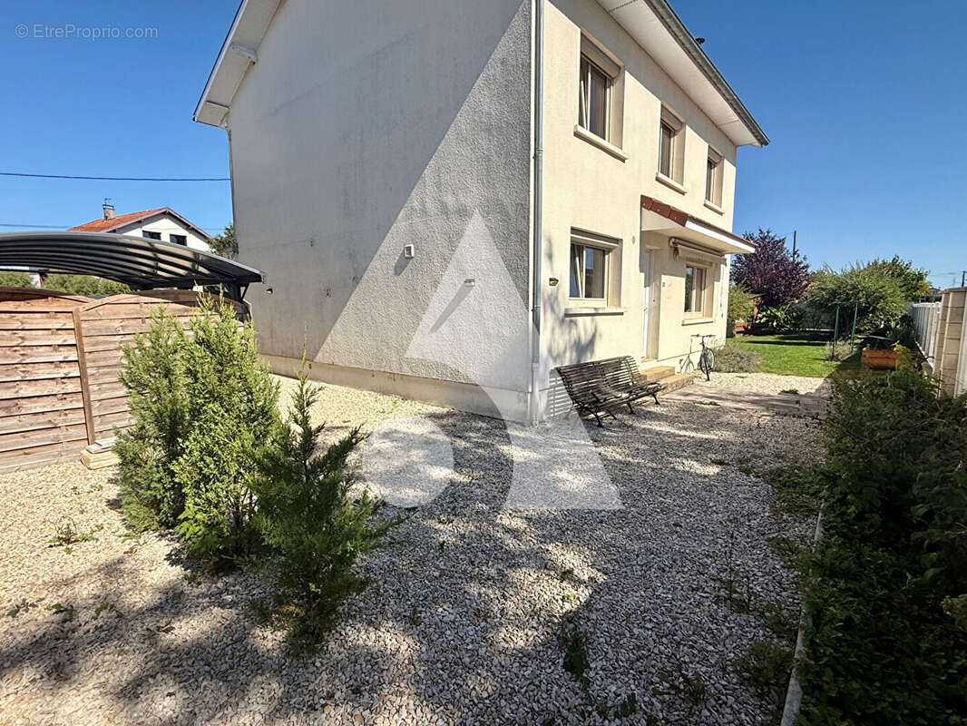 Maison à CONTRISSON