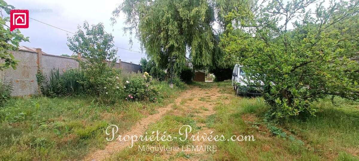 Maison à MARCILLY-LA-CAMPAGNE