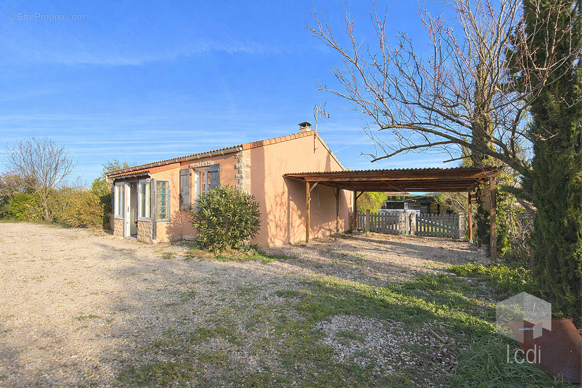 Maison à LAVILLEDIEU