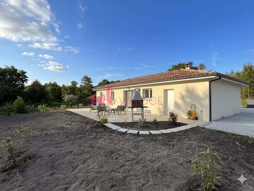 Maison à RION-DES-LANDES