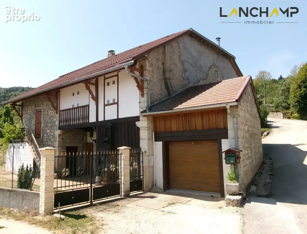 Maison à SUTRIEU