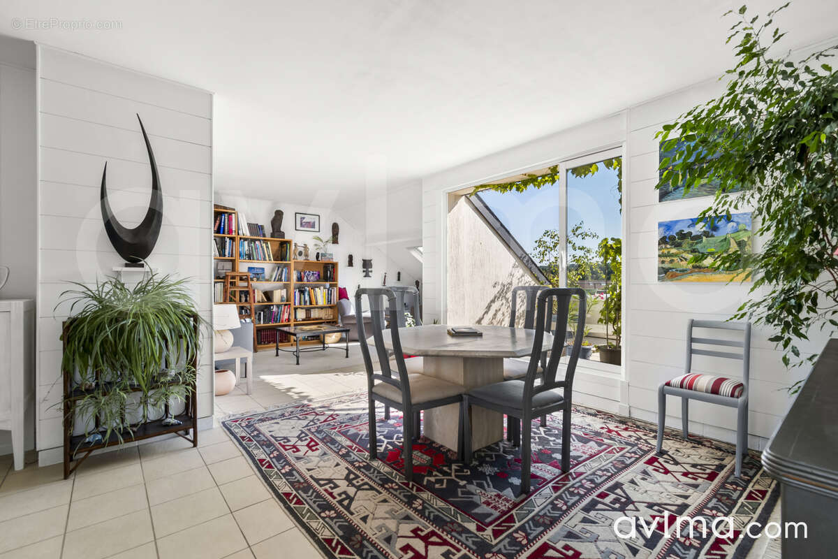 Appartement à SAINT-NOM-LA-BRETECHE