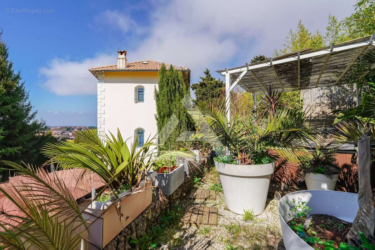 Maison à LA TURBIE