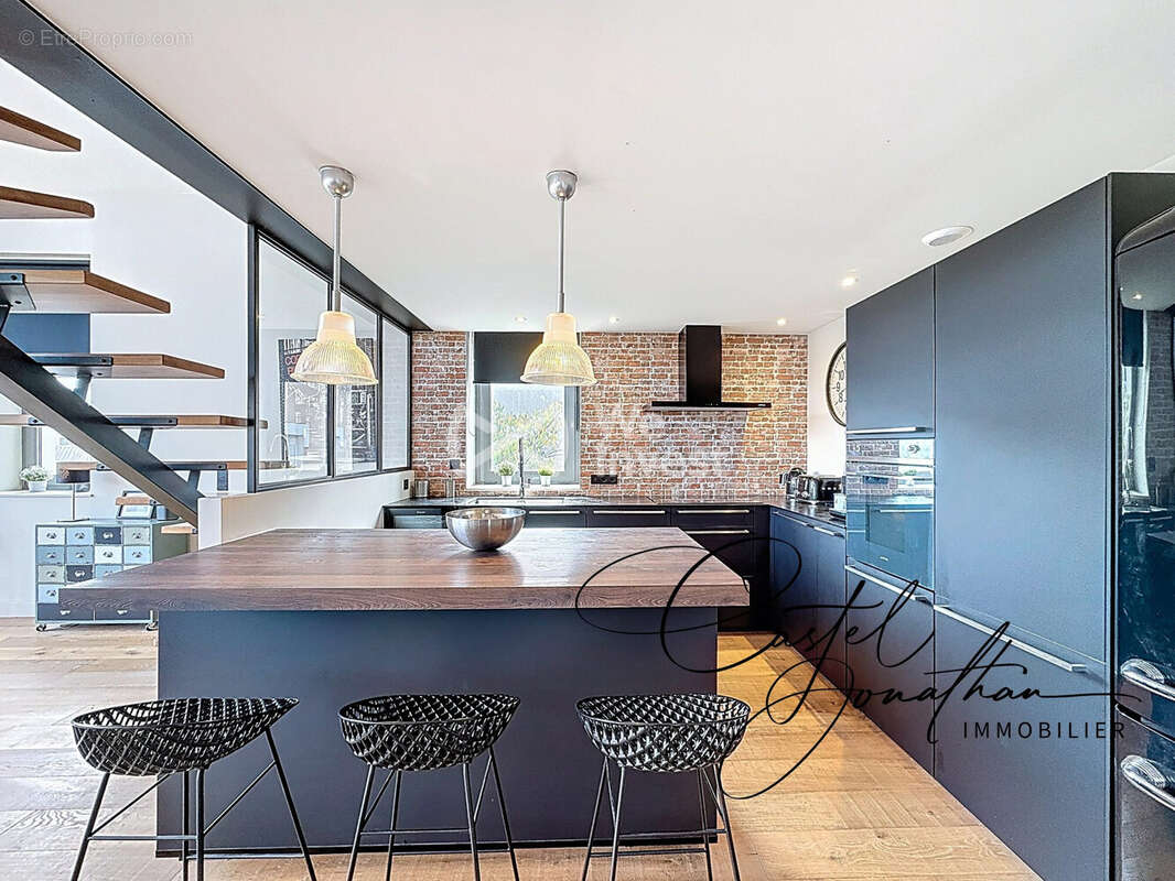 Appartement à SAINT-ROMAIN-EN-GAL