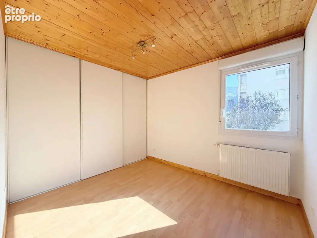 Appartement Cluses 4 pièce(s) 77 m2 - photo 13