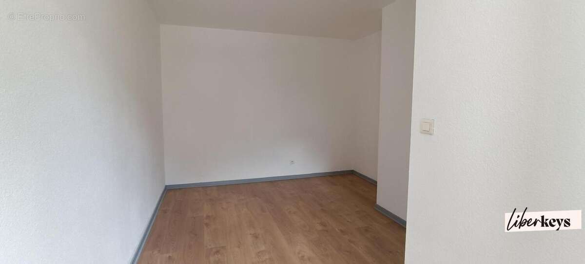Appartement 3 pièces-  80 m² en rez-de-chaussée avec jardin privatif, au calme en fond d'impasse - Villette les Dole - photo 11