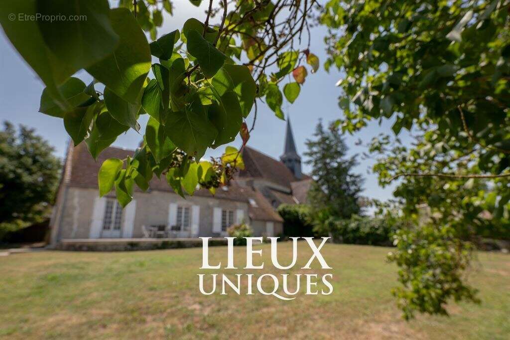 Lieux uniques ® x propriétés privées ®  ancien presbytère de 183 m² terrain de 183 m² - cloyes (41) - photo 9
