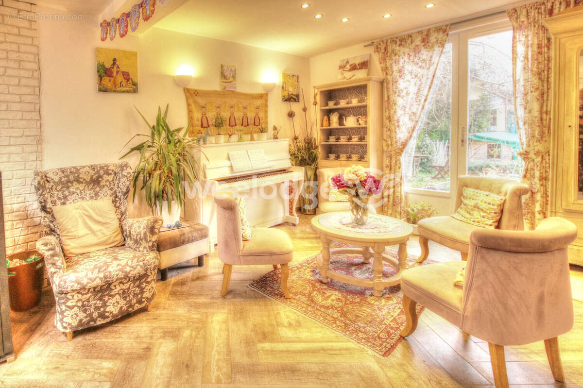 Maison à MEZIDON-CANON