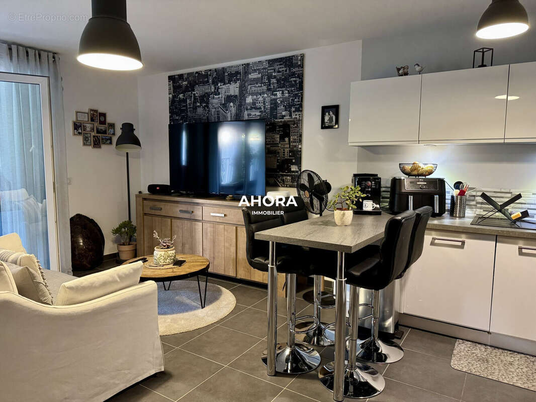 Appartement à MARSEILLE-9E