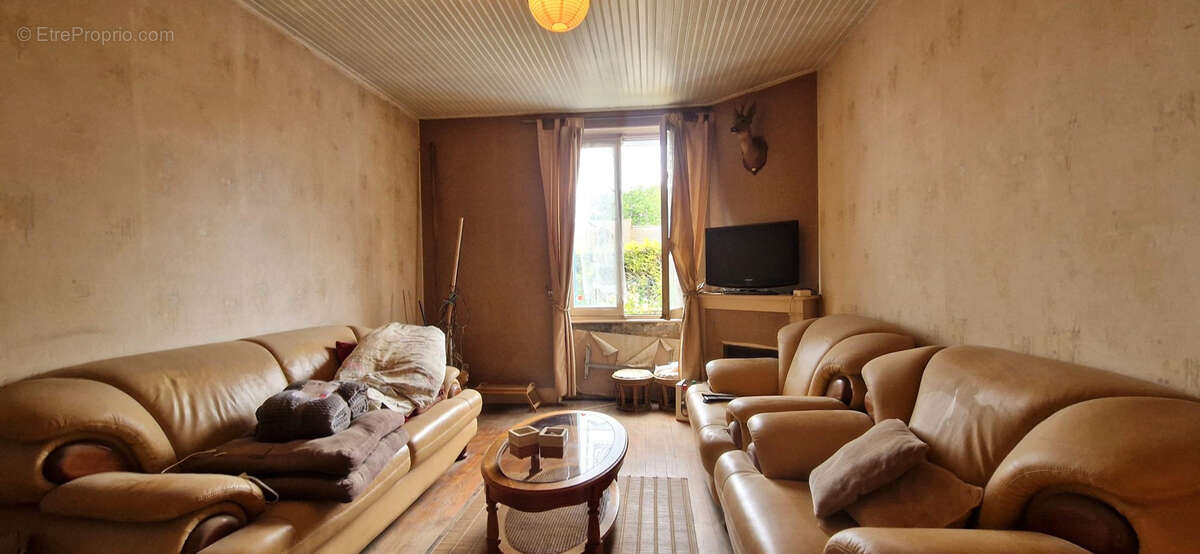 Maison à SAINT-DESIRE