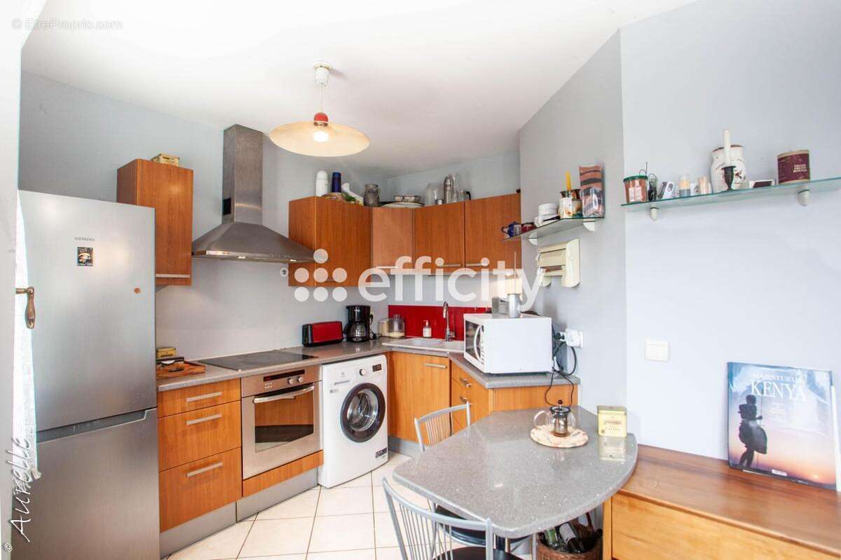 Appartement à MEYLAN