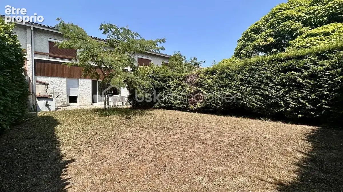 Maison mitoyenne T5 de 95 m² avec jardin  – Rue Lucien-Sampaix, Échirolles - photo 12