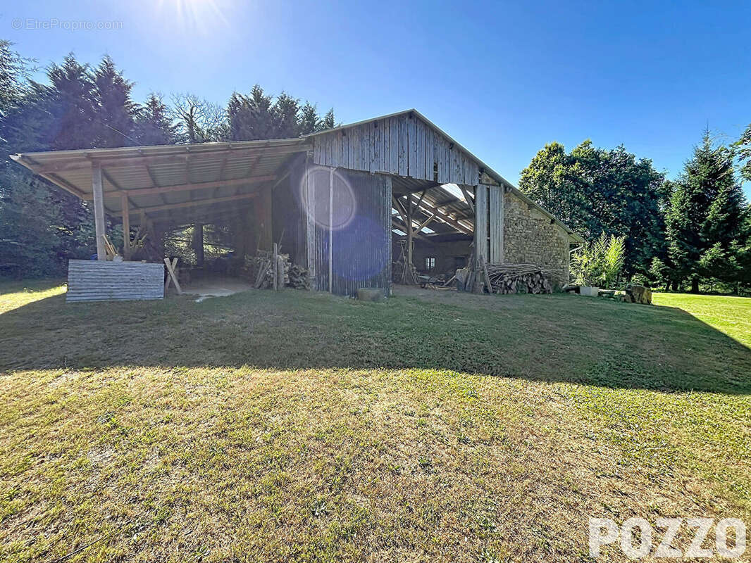 A VENDRE : Propriété d'exception - Longère normande de charme sur 5 hectares avec étang et dépendance - photo 16